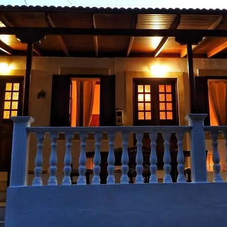 Traditional Efterpi Apartment Chalki Town