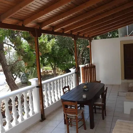Apartment Traditional Efterpi Chalki Town