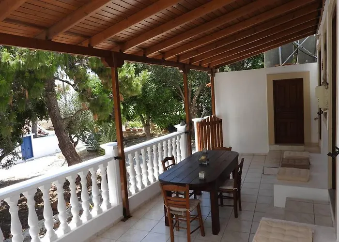 شقة Traditional Efterpi Chalki Town