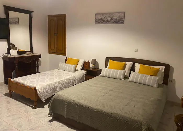 شقة Traditional Efterpi